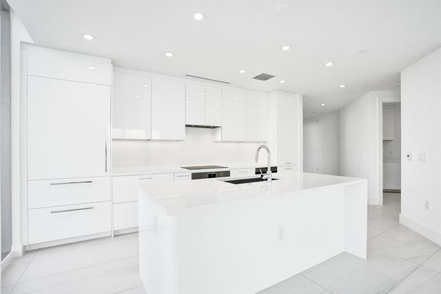 153 N Seabreeze Boulevard 504-s, Fort Lauderdale, FL 33304