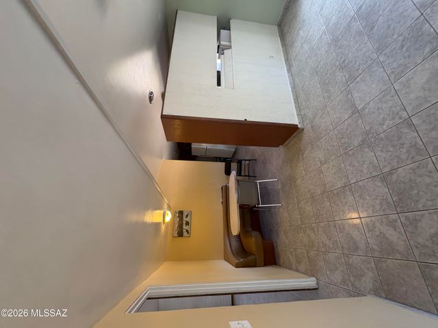 6928 E Timrod Street, Tucson, AZ 85710