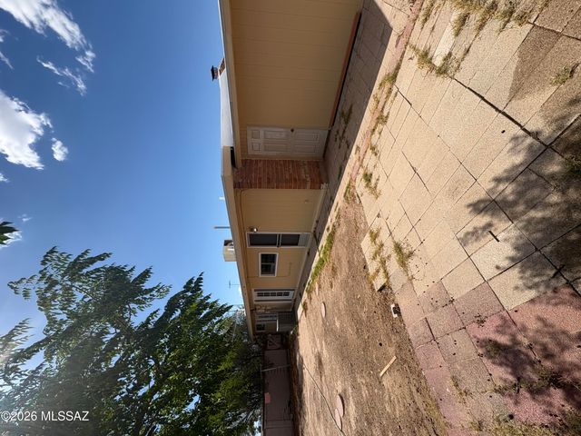 6928 E Timrod Street, Tucson, AZ 85710