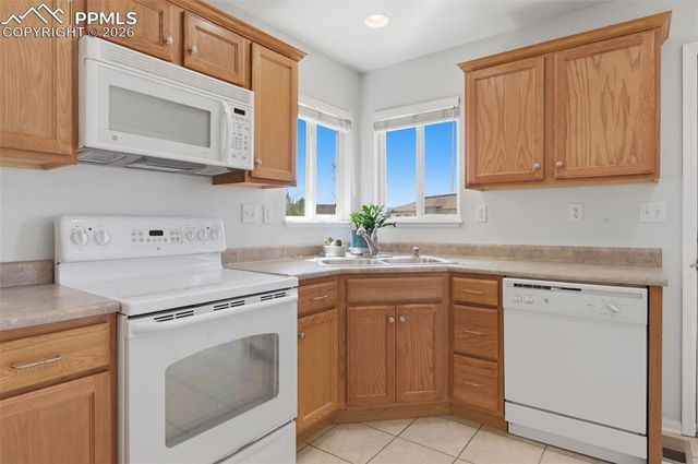 1686 Wildwood Pass Drive, Colorado Springs, CO 80921