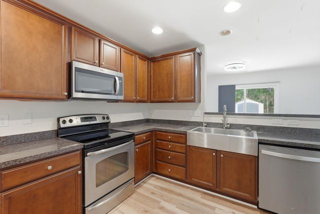 212 Island Green Road, Goose Creek, SC 29445