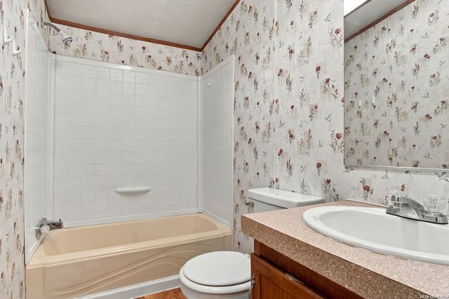 1247 SKYLARK DR, Canyon Lake, TX 78133