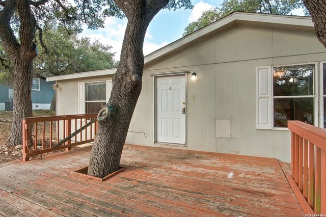 1247 SKYLARK DR, Canyon Lake, TX 78133