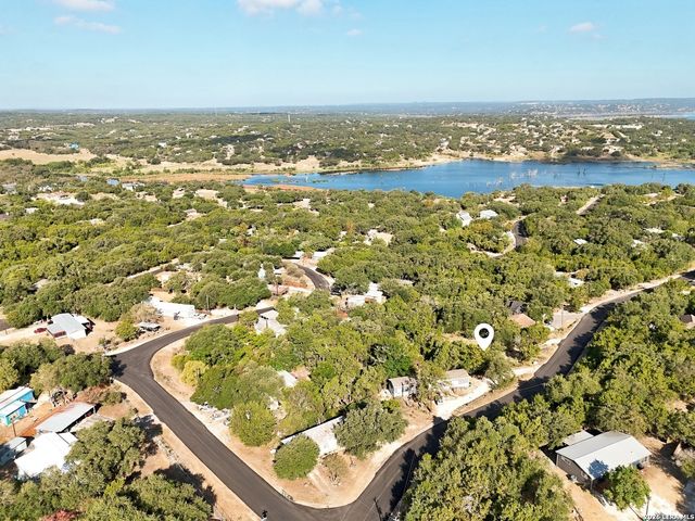 1247 SKYLARK DR, Canyon Lake, TX 78133