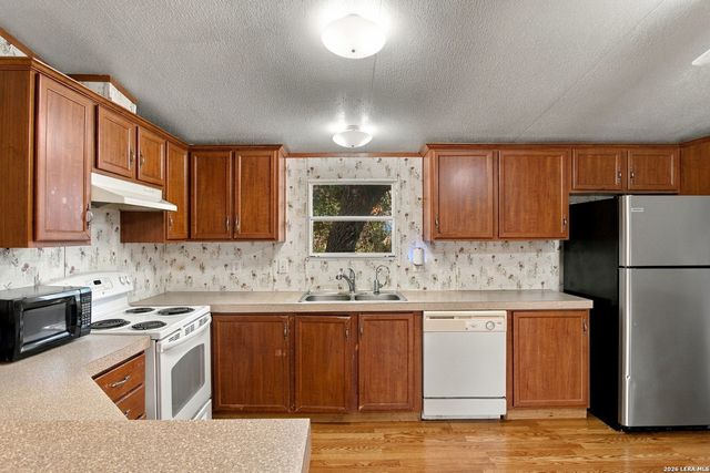 1247 SKYLARK DR, Canyon Lake, TX 78133