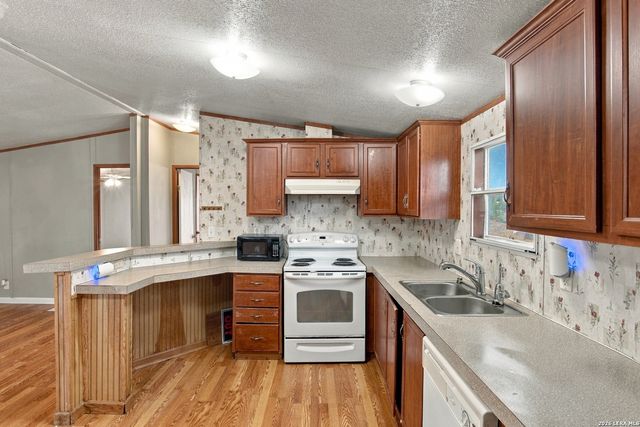 1247 SKYLARK DR, Canyon Lake, TX 78133