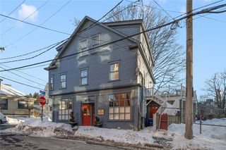 21 Spring Street 3, Newport, RI 02840