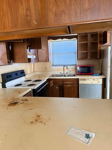 330 Bluefish Drive 102, Fort Walton Beach, FL 32548