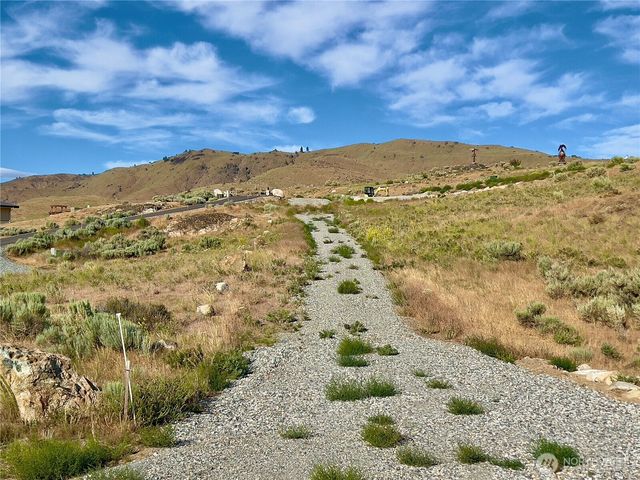 220 Ridge Road, Orondo, WA 98843