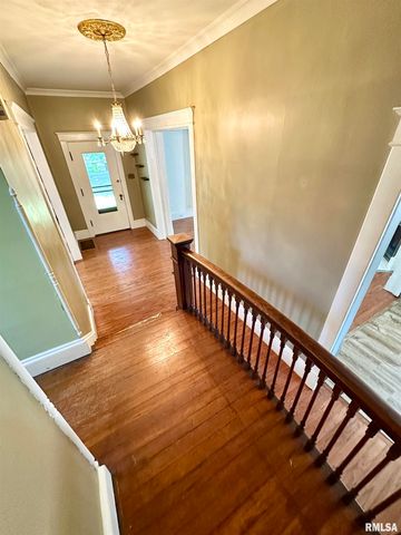 231 N WEBSTER Avenue, Jacksonville, IL 62650