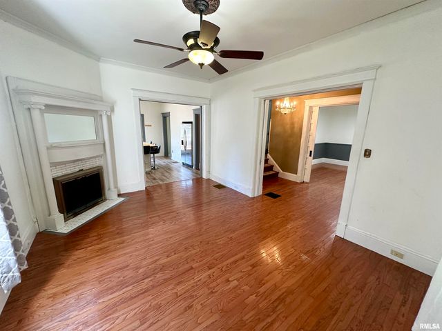 231 N WEBSTER Avenue, Jacksonville, IL 62650