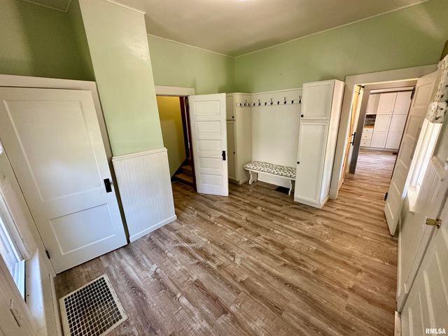 231 N WEBSTER Avenue, Jacksonville, IL 62650