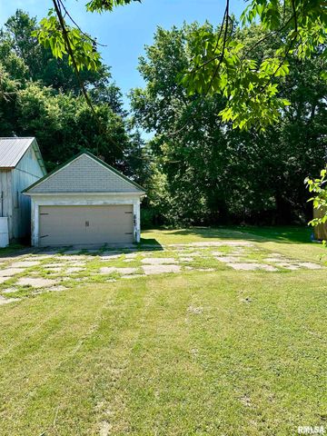 231 N WEBSTER Avenue, Jacksonville, IL 62650