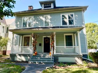 231 N WEBSTER Avenue, Jacksonville, IL 62650