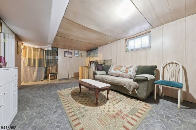 611 Jefferson Ave, Elizabeth City, NJ 07201