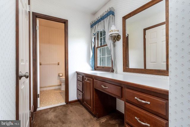 5780 VILLAGE LN, Doylestown, PA 18902