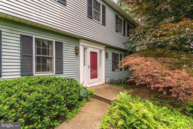5780 VILLAGE LN, Doylestown, PA 18902