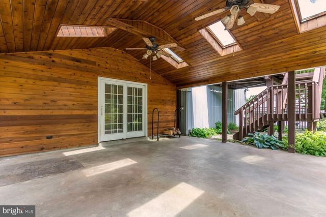 5780 VILLAGE LN, Doylestown, PA 18902