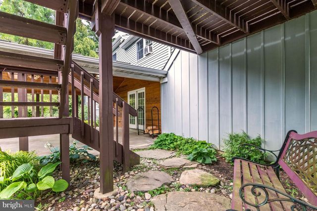 5780 VILLAGE LN, Doylestown, PA 18902