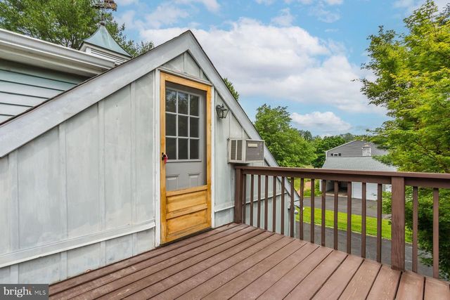 5780 VILLAGE LN, Doylestown, PA 18902