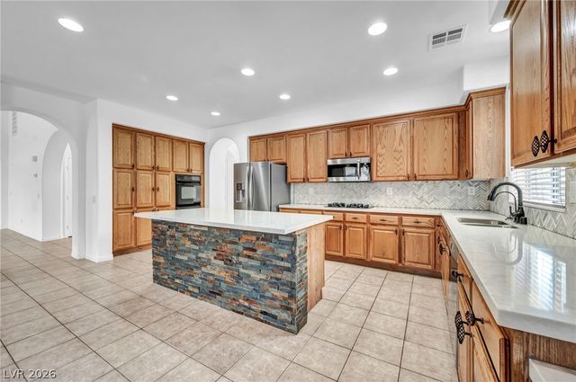 8213 Weeping Springs Avenue, Las Vegas, NV 89131