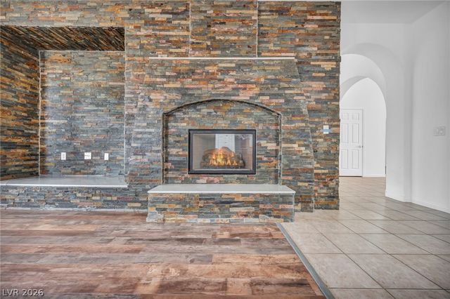 8213 Weeping Springs Avenue, Las Vegas, NV 89131