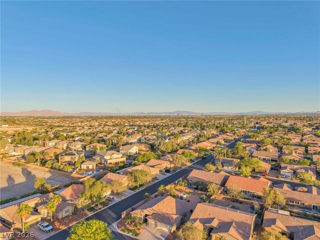 8213 Weeping Springs Avenue, Las Vegas, NV 89131