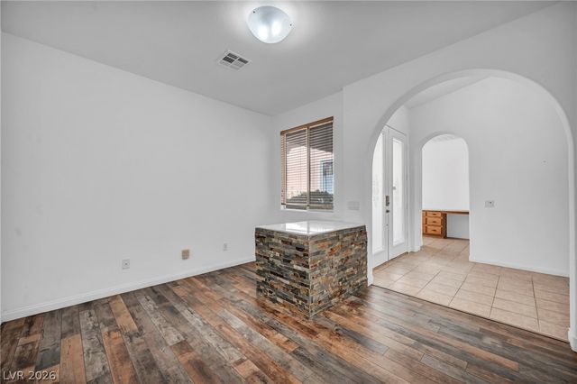 8213 Weeping Springs Avenue, Las Vegas, NV 89131