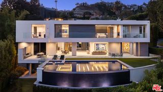 1401 Londonderry Place, Los Angeles, CA 90069
