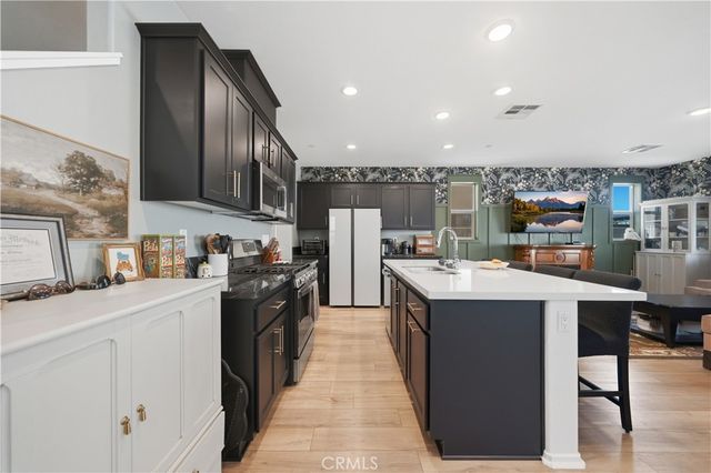 29605 Aramina Court, Winchester, CA 92596