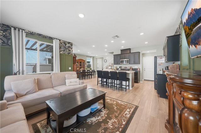 29605 Aramina Court, Winchester, CA 92596