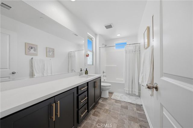29605 Aramina Court, Winchester, CA 92596