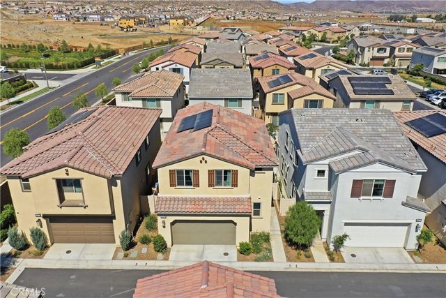 29605 Aramina Court, Winchester, CA 92596