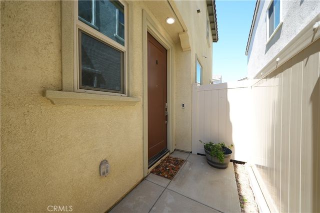 29605 Aramina Court, Winchester, CA 92596