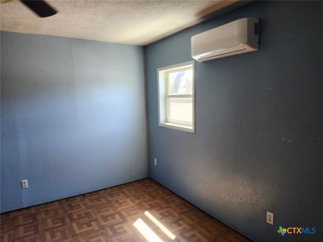 303 N 7th Street, Copperas Cove, TX 76522