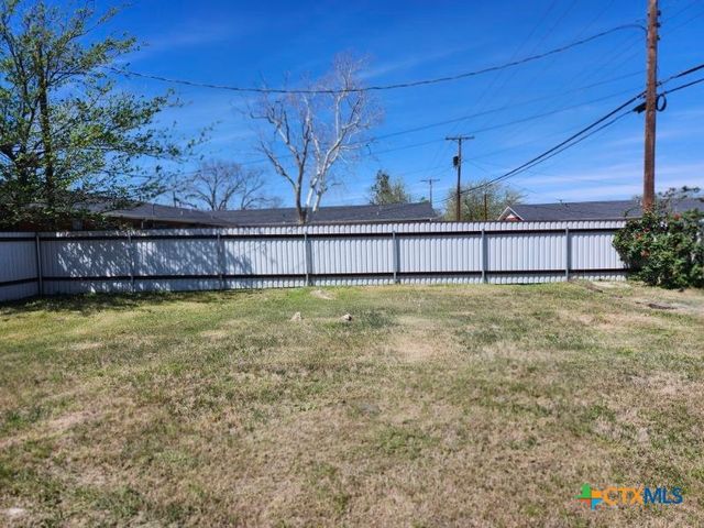 303 N 7th Street, Copperas Cove, TX 76522