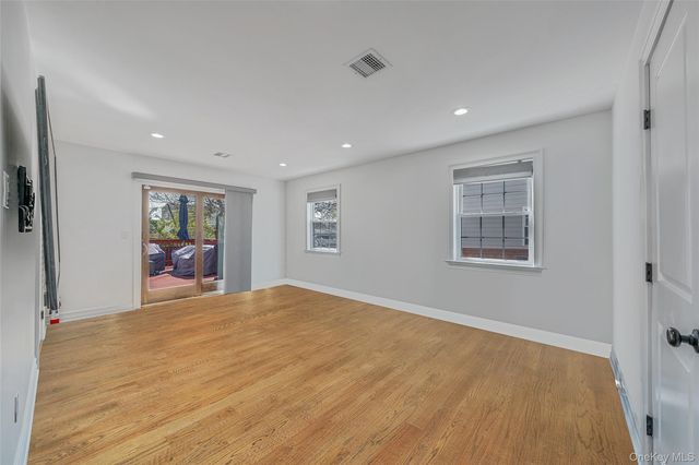 149 S Bay Avenue, Freeport, NY 11520