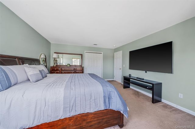 149 S Bay Avenue, Freeport, NY 11520