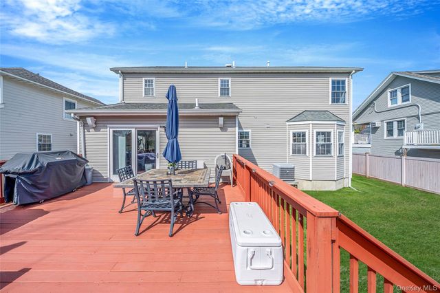149 S Bay Avenue, Freeport, NY 11520