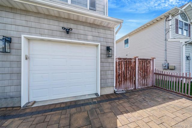 149 S Bay Avenue, Freeport, NY 11520