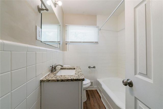 3904 W Hilda Circle, Decatur, GA 30035