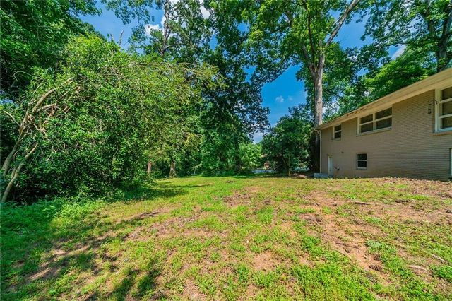 3904 W Hilda Circle, Decatur, GA 30035