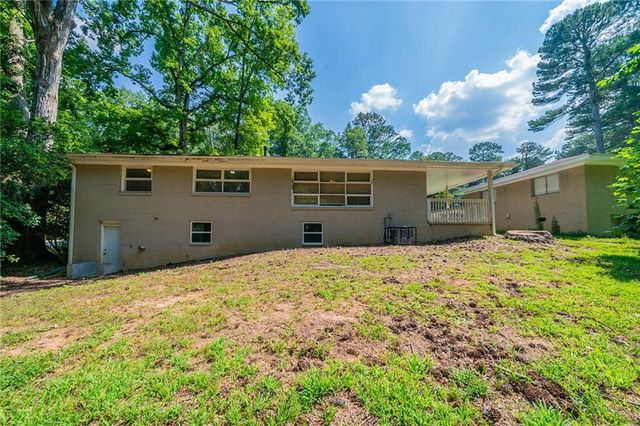 3904 W Hilda Circle, Decatur, GA 30035