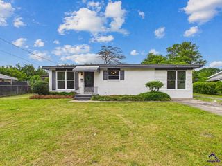 118 Meadowcliff Circle, Warner Robins, GA 31093