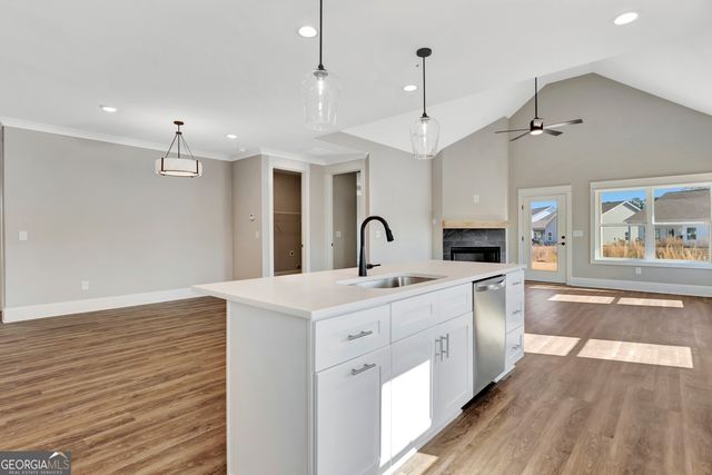 120 Redhaven Drive, Senoia, GA 30276