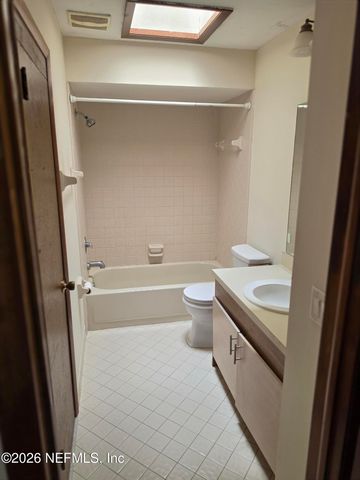 745 CENTURY 21 Drive, Jacksonville, FL 32216