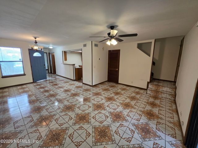 745 CENTURY 21 Drive, Jacksonville, FL 32216