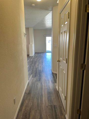 617 Teresa Court SE, Rio Rancho, NM 87124