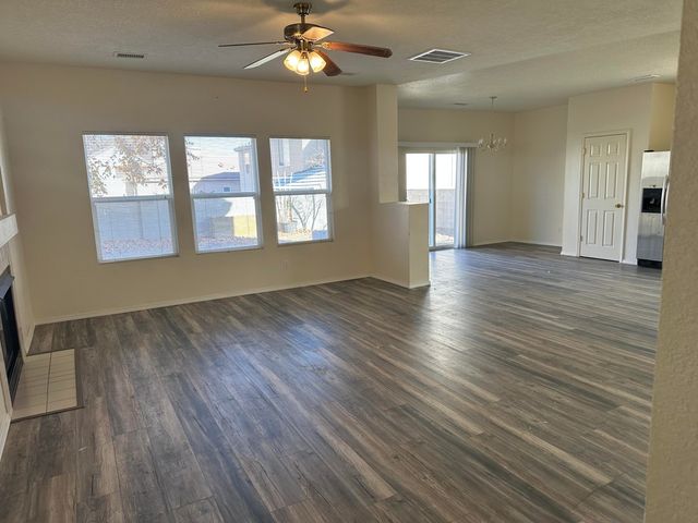 617 Teresa Court SE, Rio Rancho, NM 87124