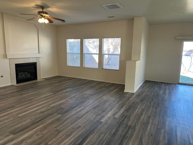 617 Teresa Court SE, Rio Rancho, NM 87124